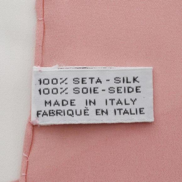 CHANEL Pink Scarf - Picture 4 of 7